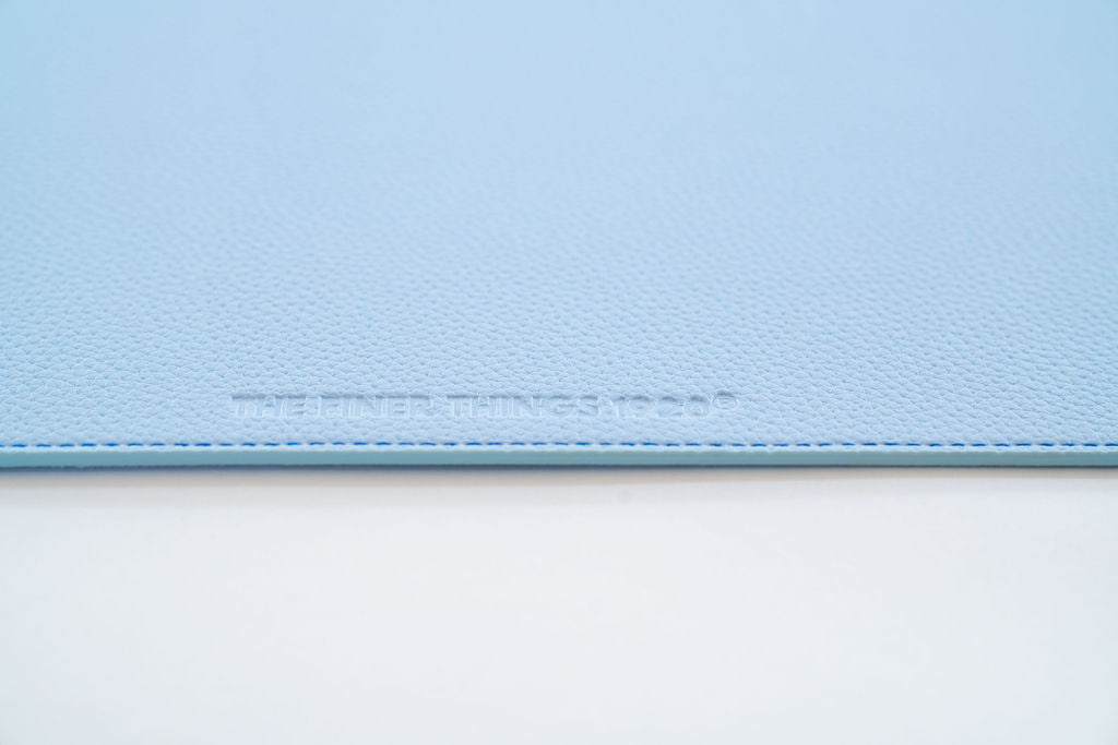 Zeta Amicae Desk Pad
