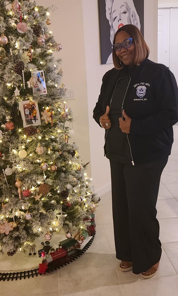 Zeta Phi Beta Shield Jacket [Black]